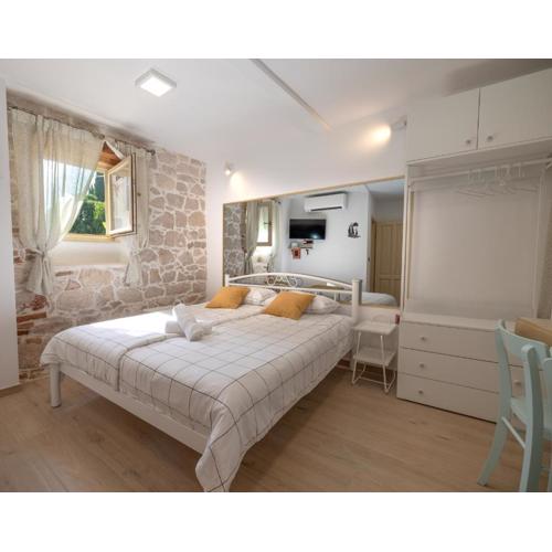 Studio 4two -Old town - groundfloor