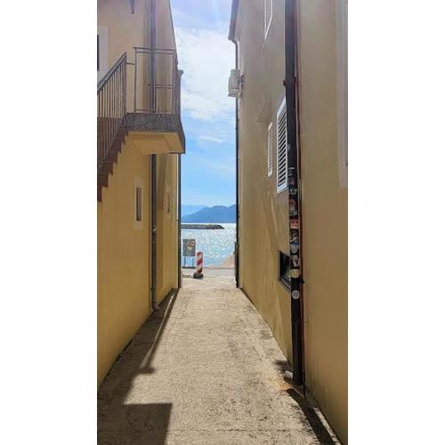 Studio, 70 steps from the beach