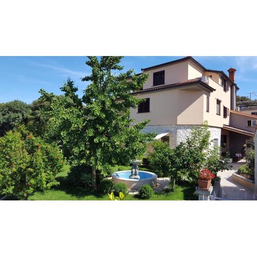 Studio Apartement In Banjole Mit Garten, Terrasse
