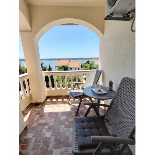 Studio apartman Dolin