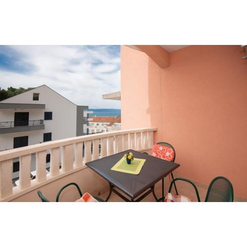 Studio Apartman Erstic 2 - Baska Voda by Villas Guide
