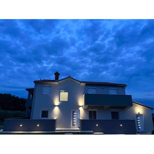 Studio apartman Fjaka