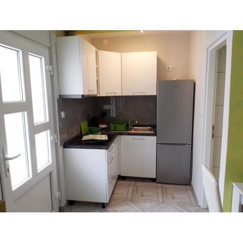 Studio apartman F&L