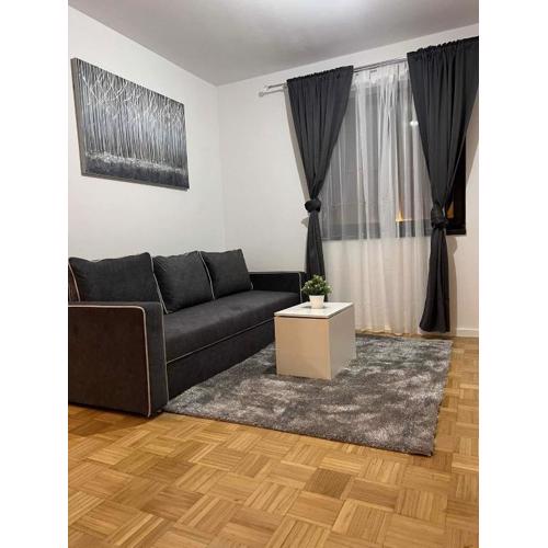 Studio Apartman Igor