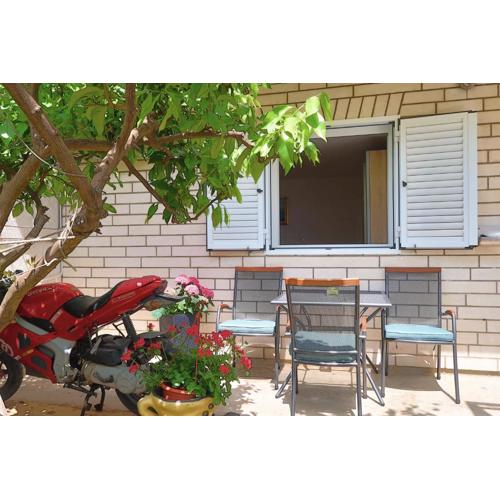 Studio apartman Mia