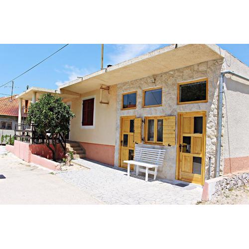 Studio Apartman Zara