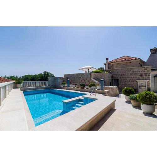 Studio apartment Antica