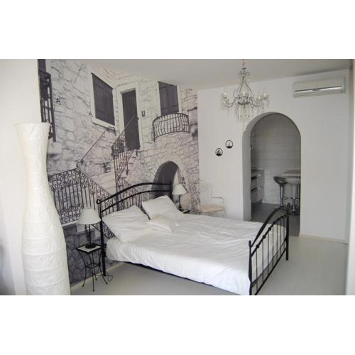 Studio apartment for 2 adults and 1 child