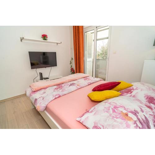 Studio apartment Goga