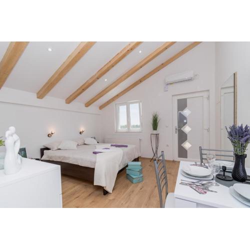 Studio Apartment Harmony NP Krka