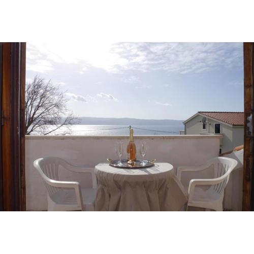 Studio apartment in Dugi Rat with sea view, balcony, air conditioning, WiFi 5132-5