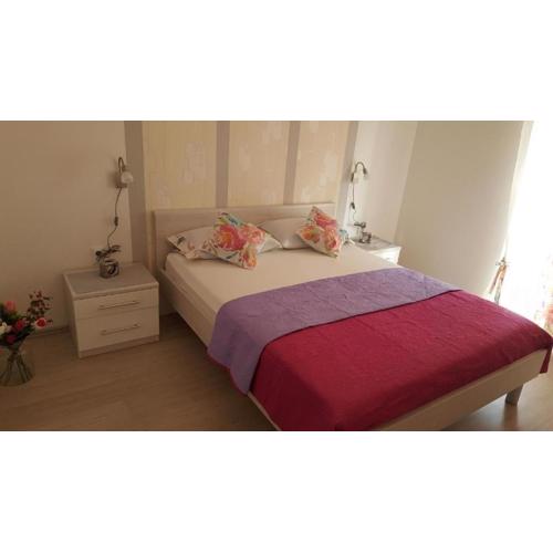 Studio Apartment in Hvar Town with Terrace, Air Conditioning, Wi-Fi, Dishwasher (4858-4)