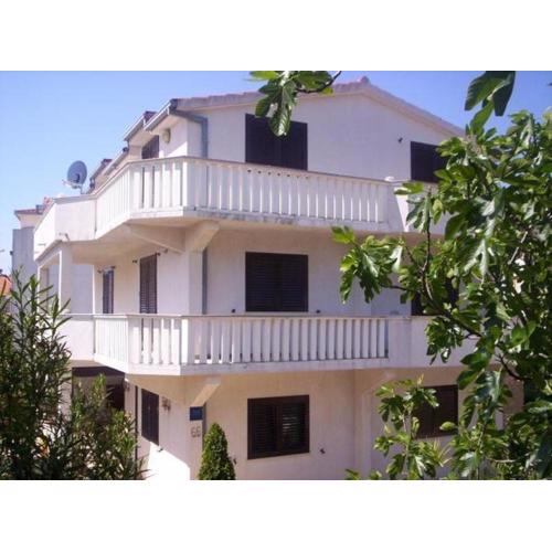 Studio apartment in Rogoznica with terrace, air conditioning, WiFi 5153-5