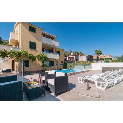 Studio Apartment In Solin