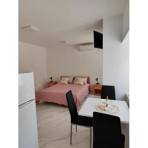 Studio Apartment Klarić