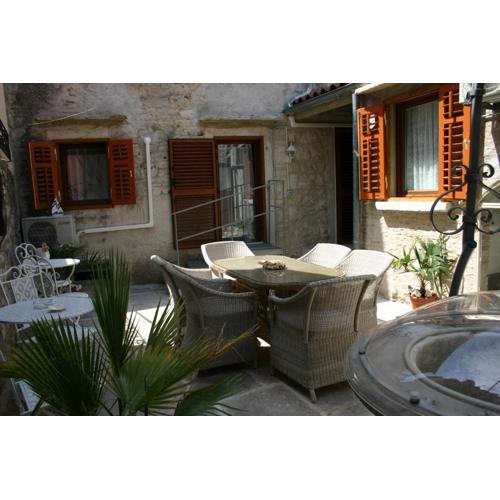 Studio Apartment La Maison de Catherine