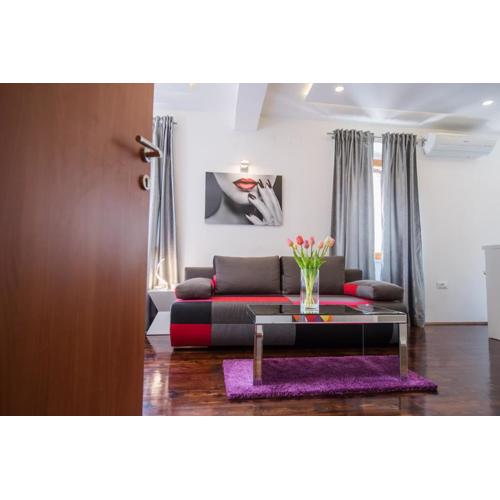 Studio Apartment Lena