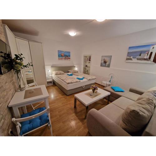 Studio Apartment LIMONA