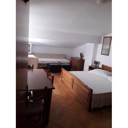 Studio Apartment Makarska 8