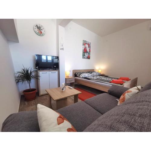 Studio Apartment Mini Dora