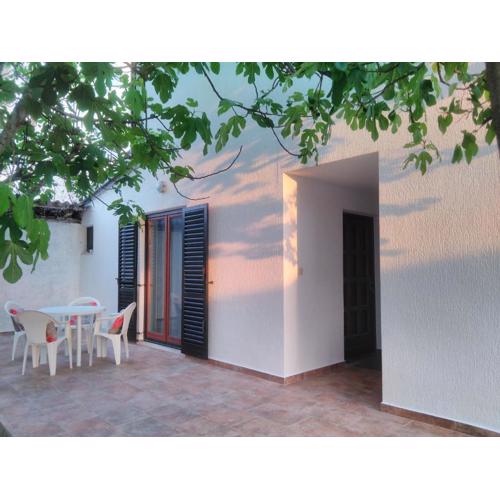 Studio Apartment Mit Meerblick In Der Nähe Des Strandes
