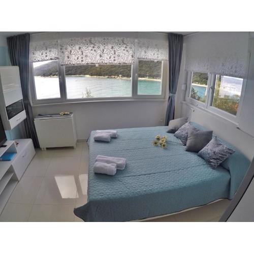 Studio apartment More