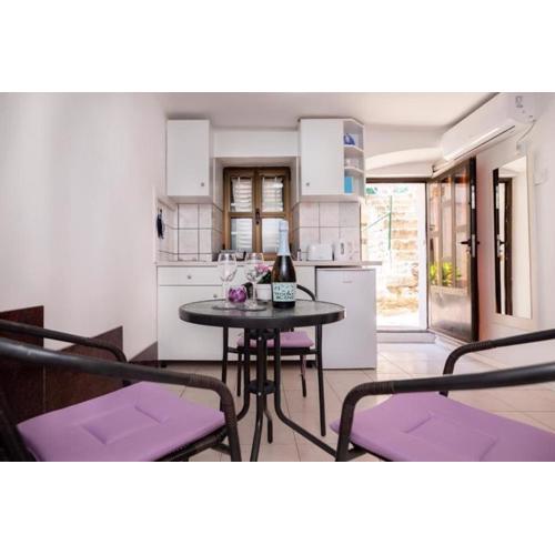 Studio Apartment Niki in hearth of Split