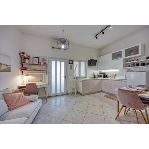 Studio apartment Riva