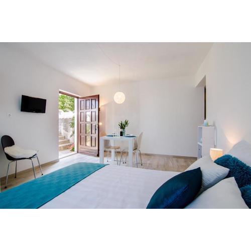 Studio apartment Stella