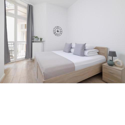Studio apartment with balcony - Starowiślna 41