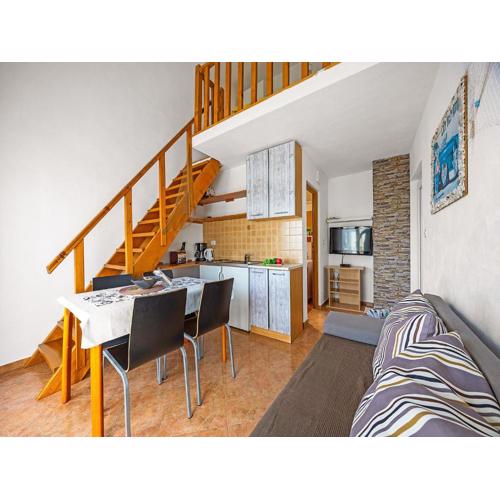 Studio apartment with balcony in Medulin