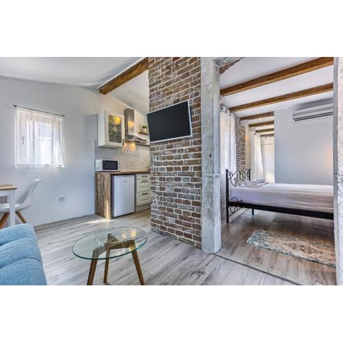 Studio Apartment with Balcony