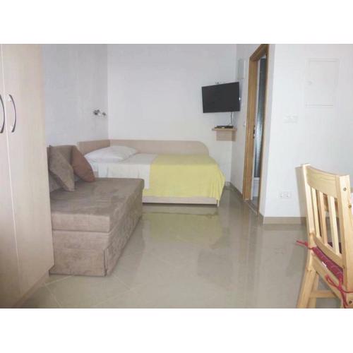 STUDIO APARTMENTS BaskaH2O