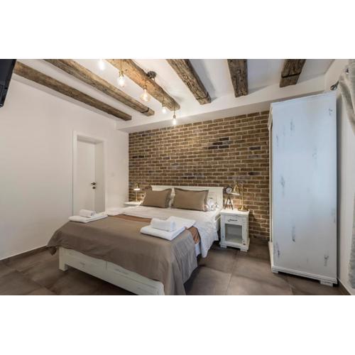Studio Apartments Insula