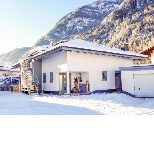 Studio Frischmann-2 by Interhome