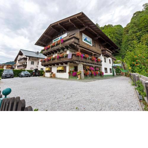 Studio in Saalbach-Hinterglemm near the ski area