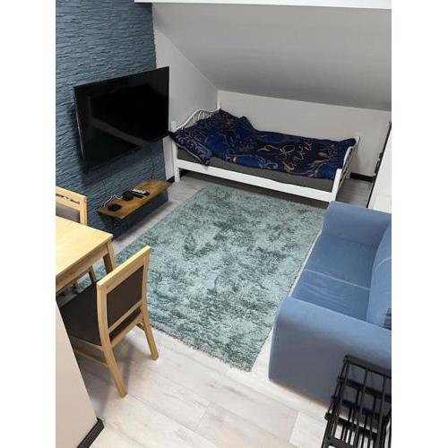 Studio in Wola- near Progresja-direct bus to Old Town