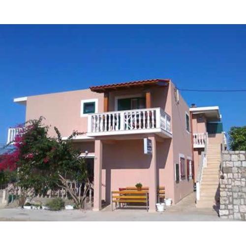 Studio Manora Sucuraj