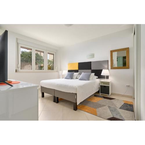 Studio Seven minute walk to Old town