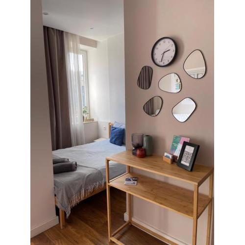 Studio w Centrum Warszawy ulica Chmielna - 500m od dworca Centralnego - by Good Sleeping