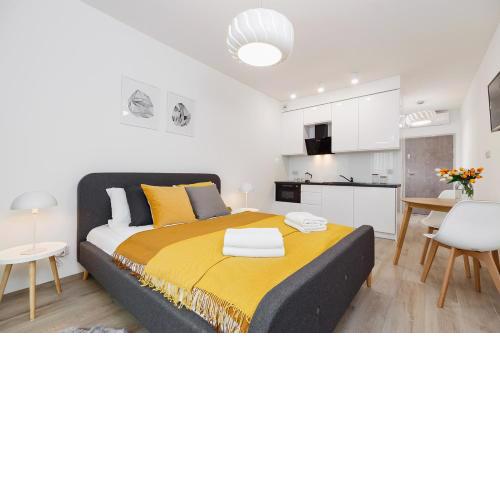 Studio with balcony - Rajska 3 Street