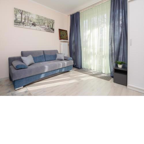 Studio with Balcony 180 m to the Royal Baths by Noclegi Renters