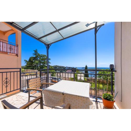 Studio with terrace & sea view