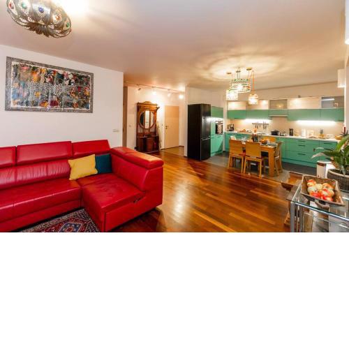 Stunning apartment. Garage. Security. Mokotów area