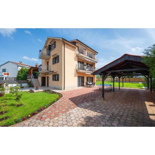 Stunning Apartment In Fazana With Wifi