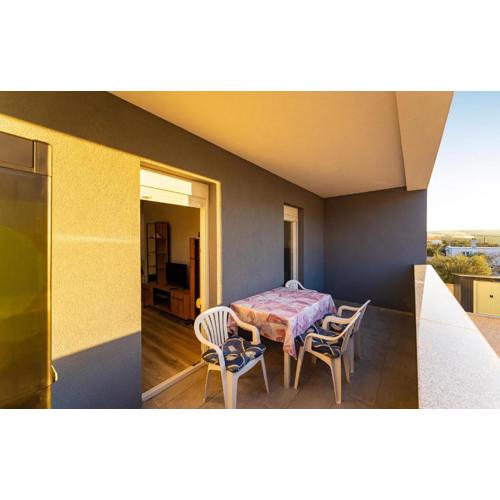 Stunning Apartment In Gornji Karin
