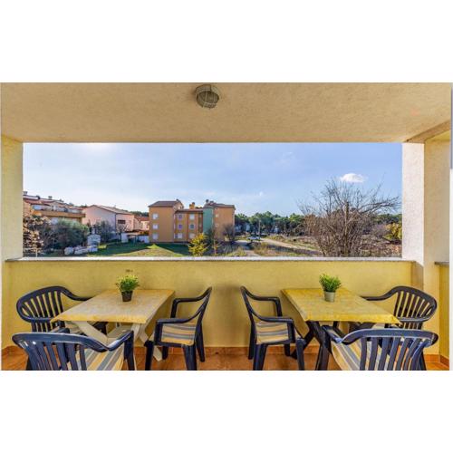 Stunning Apartment In Medulin With Wifi