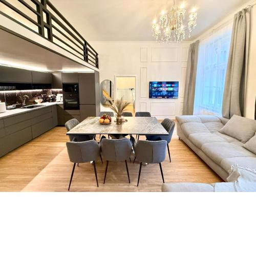 Stunning apartment in middle of Wenceslas Square