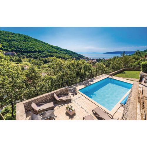 Stunning Apartment In Moscenicka Draga