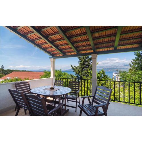 Stunning Apartment In Postira With Wifi